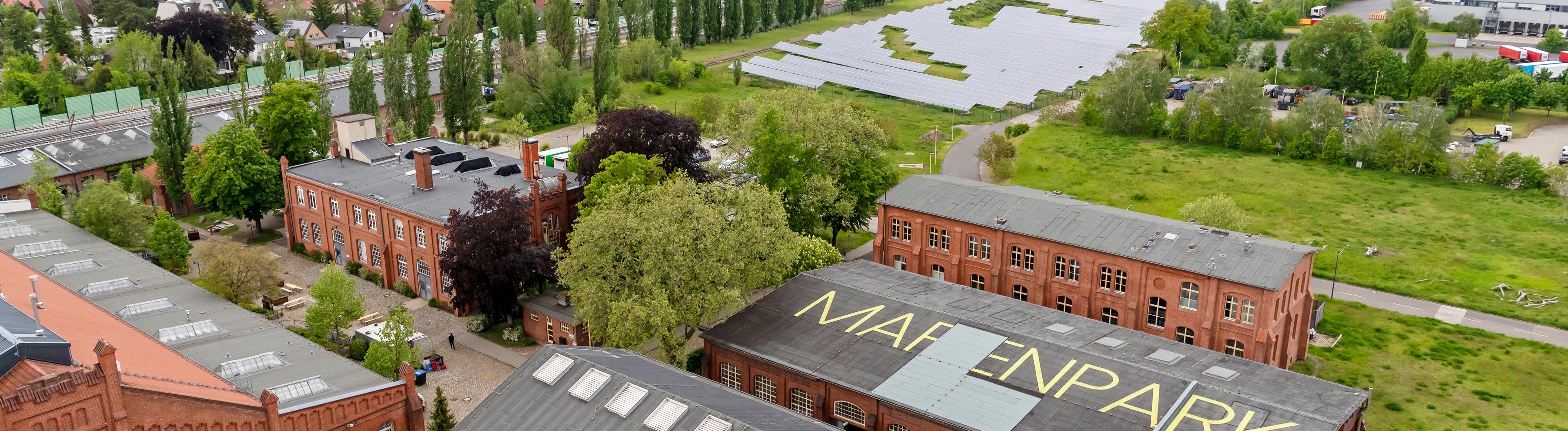 Foto des Marienparks mit seinen Photovoltaikanlagen von oben
